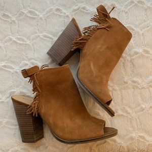 Lucky Brand Chestnut Brown Suede Heels